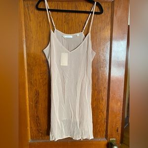 DOEN v-neck mini slip, size XL